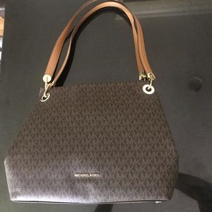 Michael Kors shoulder bag.